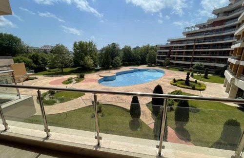 Chaika Apartment | Apartments in Peter House