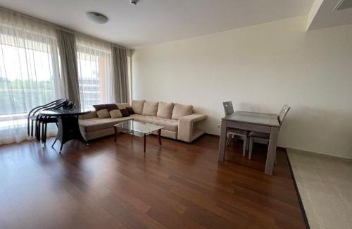 Chaika Apartment | Apartments in Peter House
