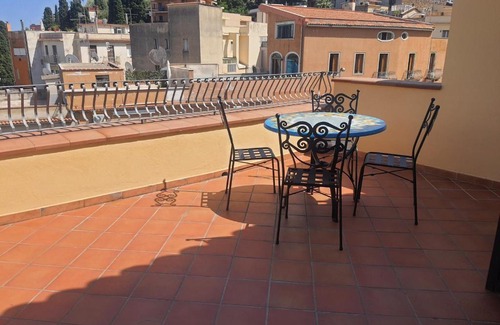 Taormina Apartment | Apartments in Taormina, Italy