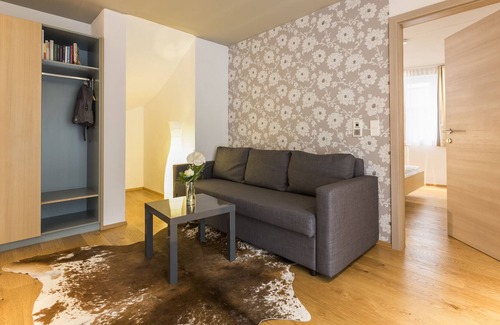 Altstadt Apartment | Apartments in the old town of Salzburg with pool! Only 600m from the festival hall! SS