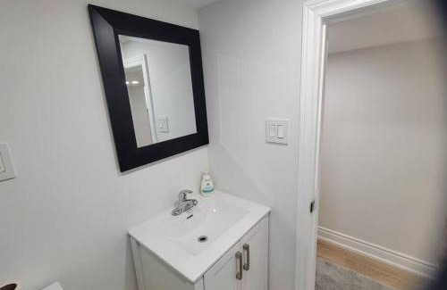 Topham Park Apartment | Apartments in Toronto, Canada