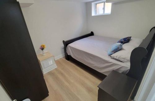 Topham Park Apartment | Apartments in Toronto, Canada