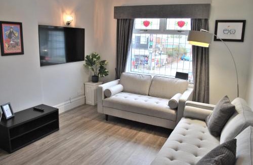 Trafford Apartment | Apartments in United Kingdom