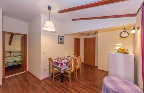 Turanj Apartment | Apartments Josip (27001-A4) - Turanj