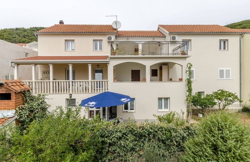 Bol Apartment | Apartments Karlo (26721-A1) - Bol - island Brac