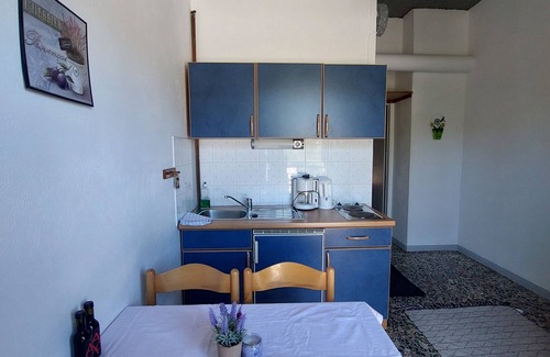 Aipeia Bed & Breakfast | Apartments Katoji in front of the beach