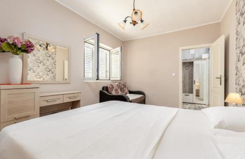 Kotor Apartment | Apartments Krstos place