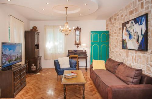 Sibenik Old Town Apartment | Apartments Laurus