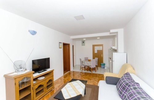 Istok Apartment | Apartments Marinko