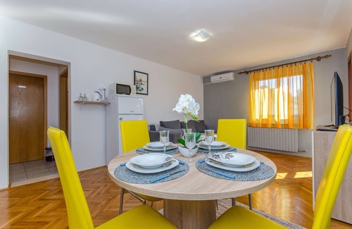Istok Apartment | Apartments Marinko