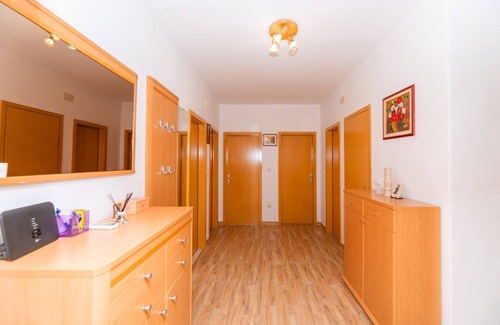Supetar Apartment | Apartments Martić - Four Bedroom Apartment with Terrace and Sea View - (ST)