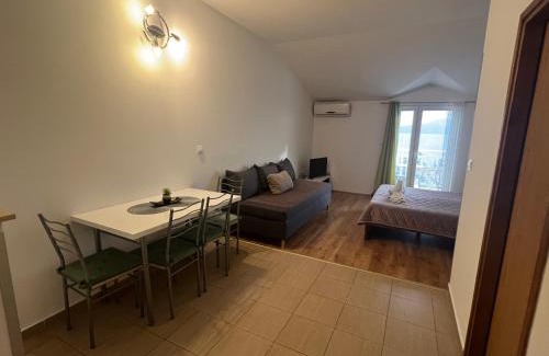Gradac Apartment | Apartments Mateljak