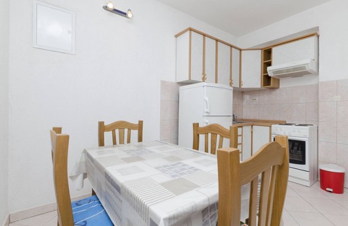 Pirovac Apartment | Apartments Mime (14021-A1) - Pirovac