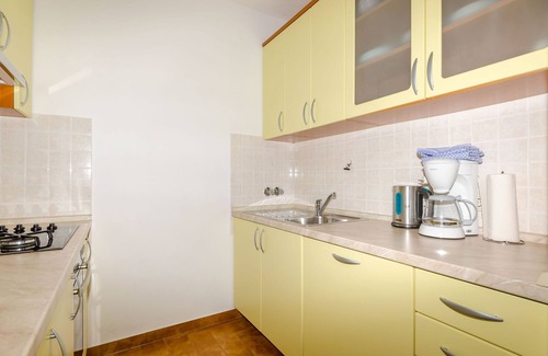 Pokrivenik Apartment | Apartments Mrvelj (100301-A1) - Gdinj - island Hvar