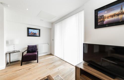 Peninsula Apartment | Apartments Near The O2
