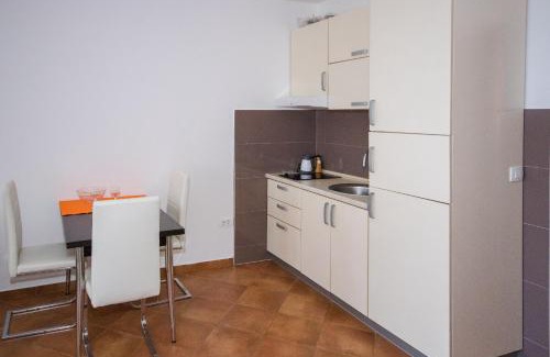 Dobra Voda Apartment | Apartments Palma
