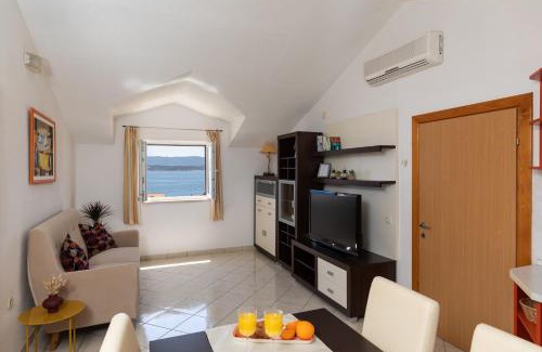 Bol Apartment | Apartments Paloc - Orange
