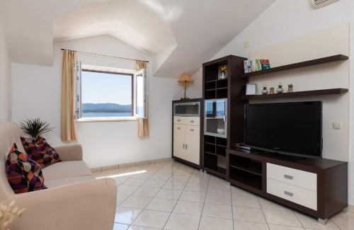 Bol Apartment | Apartments Paloc - Orange