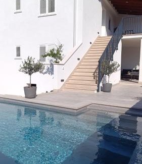 Mocici Apartment | "Apartments Petra With Swimming Pool"