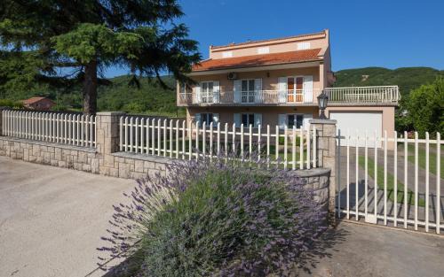 Radanovici Apartment | Apartments Raskovic