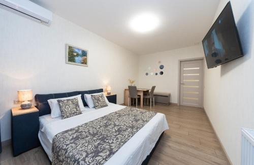 Darnyckyj Apartment | Apartments Riviera