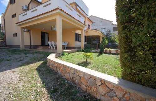 Njivice Apartment | Apartments Snjezana by El-Pi Tours