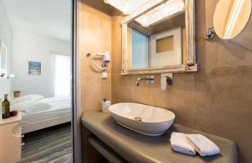 Drios Apartment | Apartments Tarsa