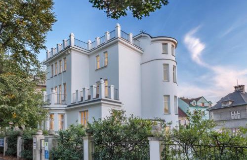 Ostrava Apartment | Apartments Villa Whitehouse
