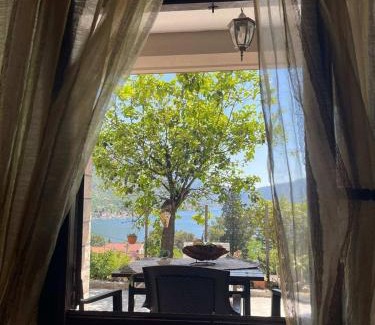 Orahovac Apartment | Apartments Vukotic