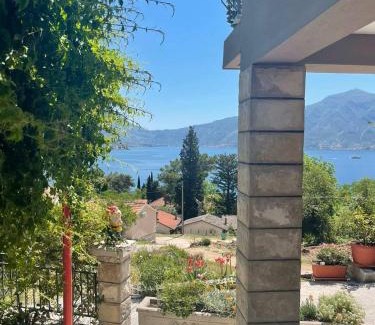 Orahovac Apartment | Apartments Vukotic
