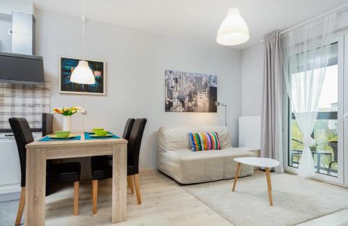 Powazki Apartment | Apartments Warsaw Obozowa by Noclegi Renters