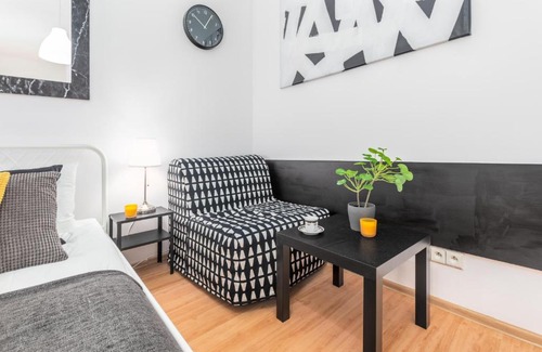 Srodmiescie Południowe Apartment | Apartments Wilcza 55 by Noclegi Renters