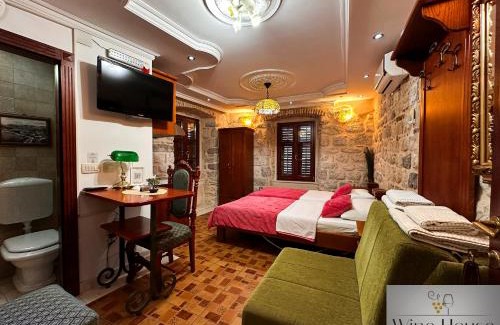 Kotor Old Town Apartment | Apartments Wine House Old Town
