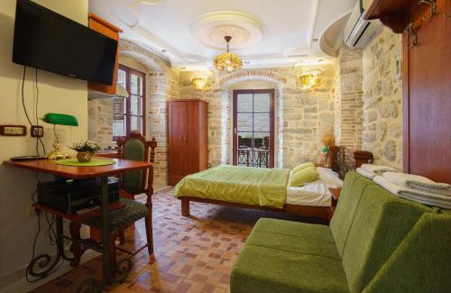 Kotor Old Town Apartment | Apartments Wine House Old Town