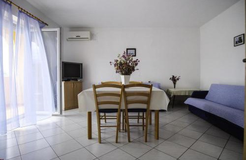 Barbat na Rabu Apartment | Apartments with a parking space Barbat, Rab - 14390