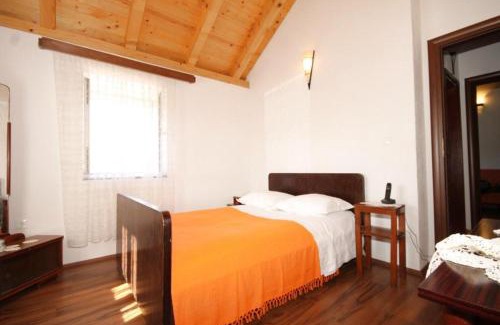 Podspilje Apartment | Apartments with a parking space Podspilje, Vis - 8915