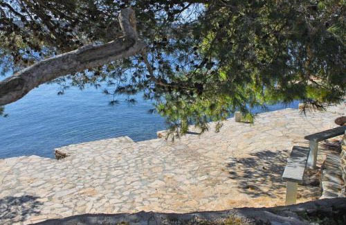 Necujam Apartment | Apartments with parking space Necujam, Solta - 5178