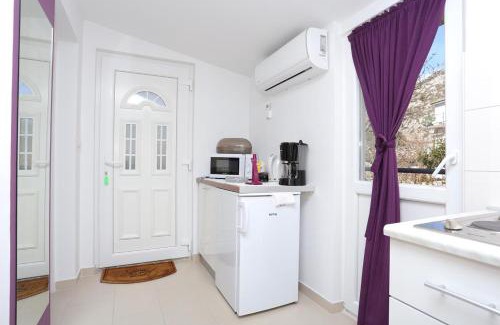 Ostrvica Apartment | Apartments with parking space Ostrvica, Omis - 13749