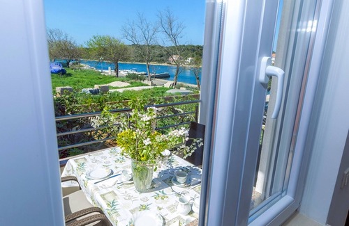 Veli Rat Apartment | Apartments Zvonko, (16326), Veli Rat, hr