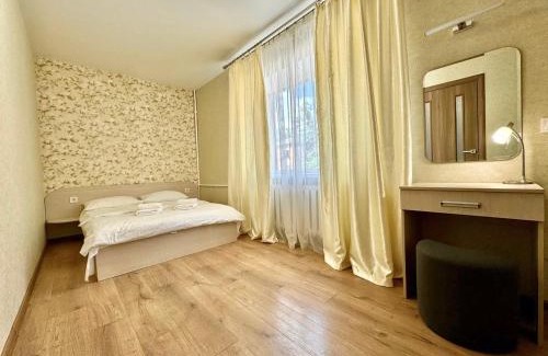 Sukhinovka Apartment | ApartPoltava Витончені апартаменти біля Лялькового театру, Звітна документація для відрядження, БАНКІВСЬКИЙ ЧЕК