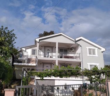 Dobra Voda Apartment | ApartToni