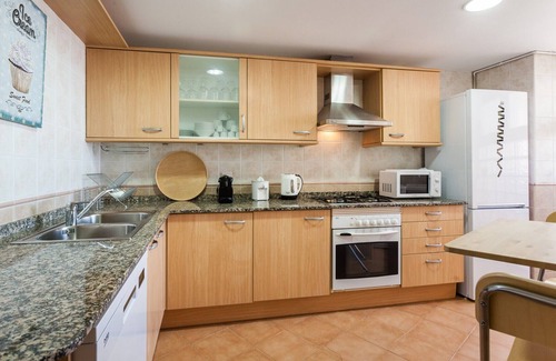 Penya-roja Apartment | ApartUP Green Opera Views