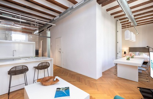 Ciutat Vella Apartment | ApartUP Reina Deluxe. WiFi y Aire acondicionado