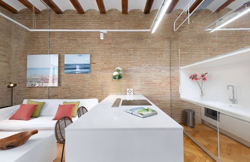 Ciutat Vella Apartment | ApartUP Reina Deluxe. WiFi y Aire acondicionado