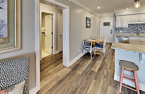Myrtle Beach Condo | APATB IV G329 2BR 2BA Ocean View Condo near popular Shore Drive - Winter Rental Friendly