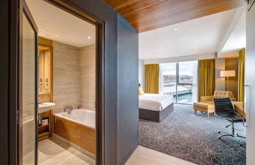 Dundee Hotel | Apex City Quay Hotel & Spa
