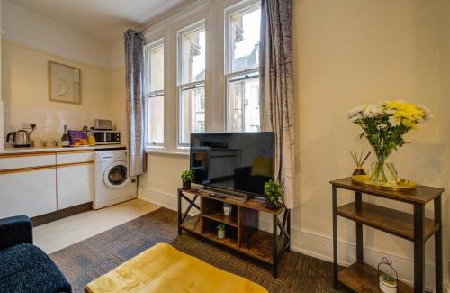 Stamford Apartment | Apex Stays - 1 Bed Apartment in Town Centre