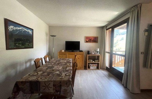 Les Deux Alpes Apartment | Apheratz Residence - Gate F57 - Nice apartment 6 people on the heights of the private parking station