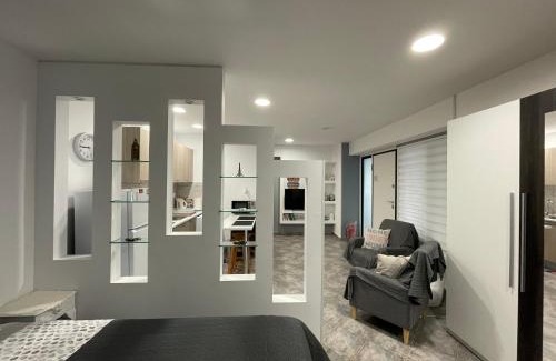 Palaio Faliro Apartment | Aphrodite Studio near Athens Floisvos Marina