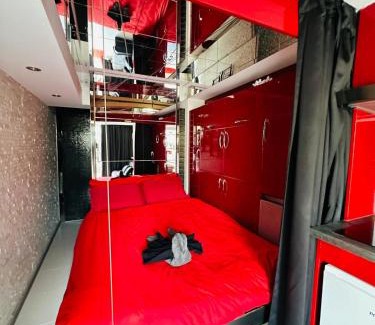 Naturist Village Apartment | AphrodiX Village naturiste